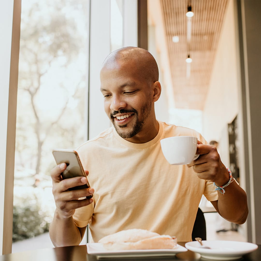 Solar Energy Referral Program: Refer Your Friends and Family to Sun Badger Solar | Do you have a solar energy system? You’re probably already telling your friends all about it. But did you know you could be earning thousands of dollars for that? Or maybe you don’t have solar yet, but want it, admire it, and can’t stop talking about it? A solar energy referral program is a way for you to share word of mouth with your friends and family about solar and get paid for it 